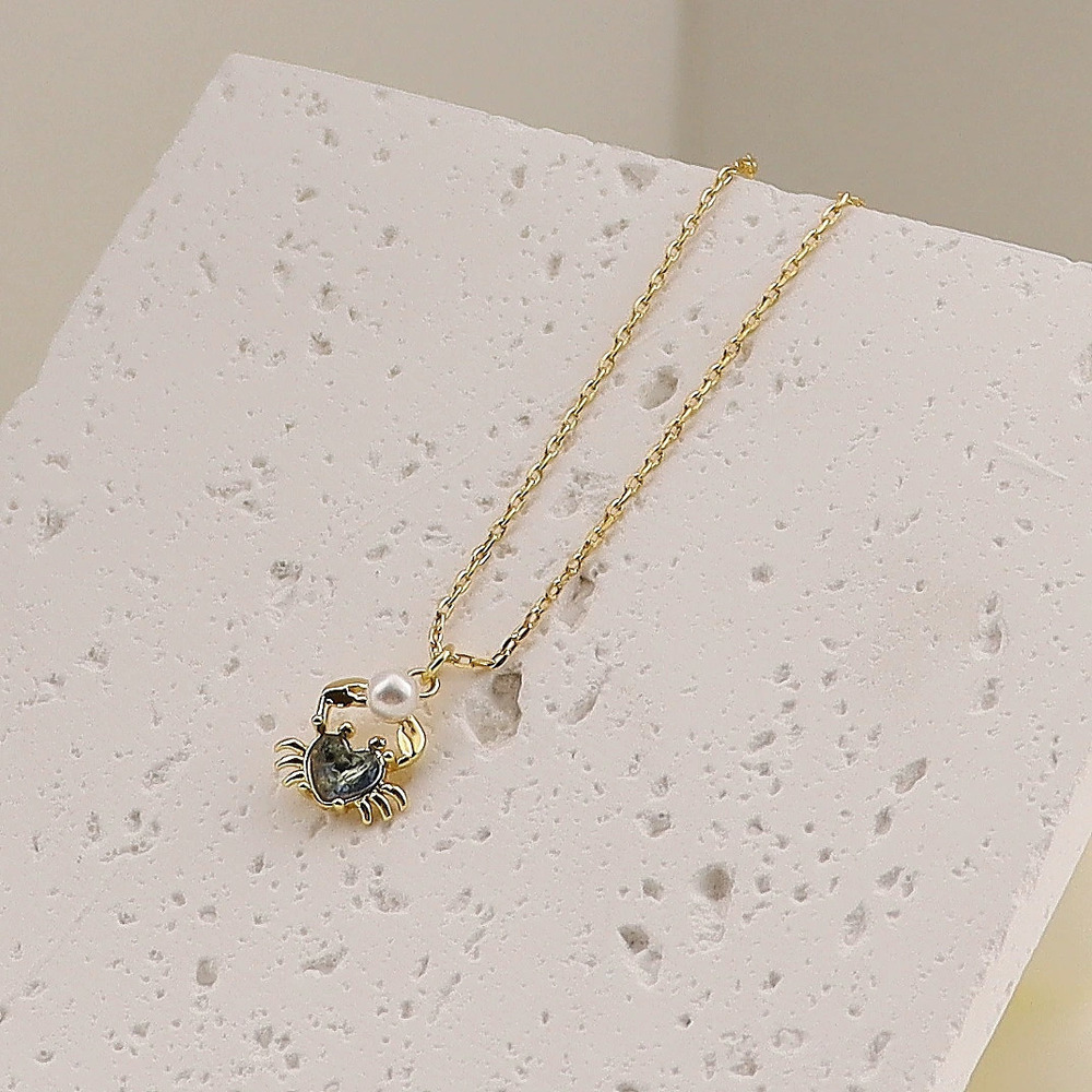 Kate SPADE US Gold Plated Diamond Crab Pendant Choker